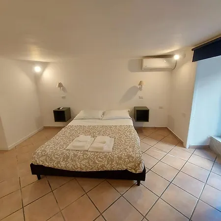 Amedeo Square B&B 4*