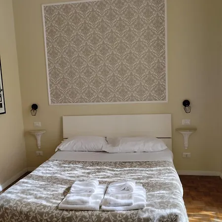 Amedeo Square 나폴리