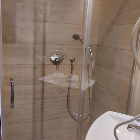 B&B Amedeo Square 4*