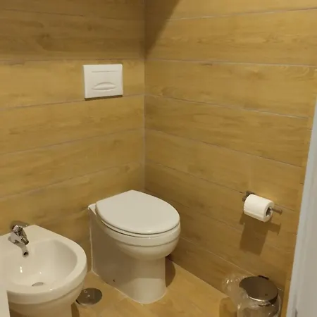 Amedeo Square فندق مبيت وإفطار