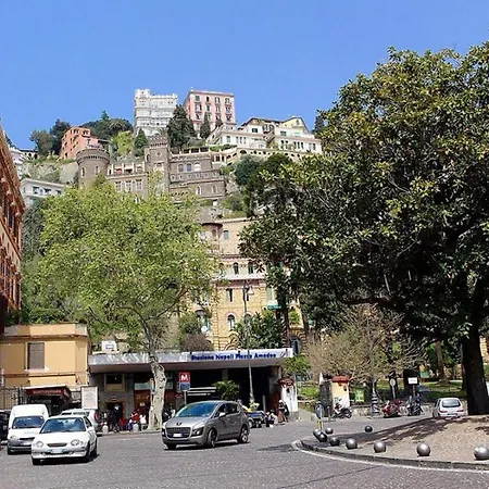 Bed & Breakfast Amedeo Square 4*