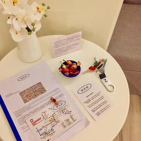 Amedeo Square فندق مبيت وإفطار