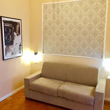 Amedeo Square 4* نابولي