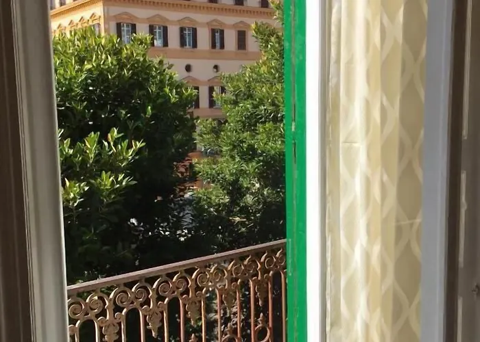 Nocleg ze śniadaniem Amedeo Square